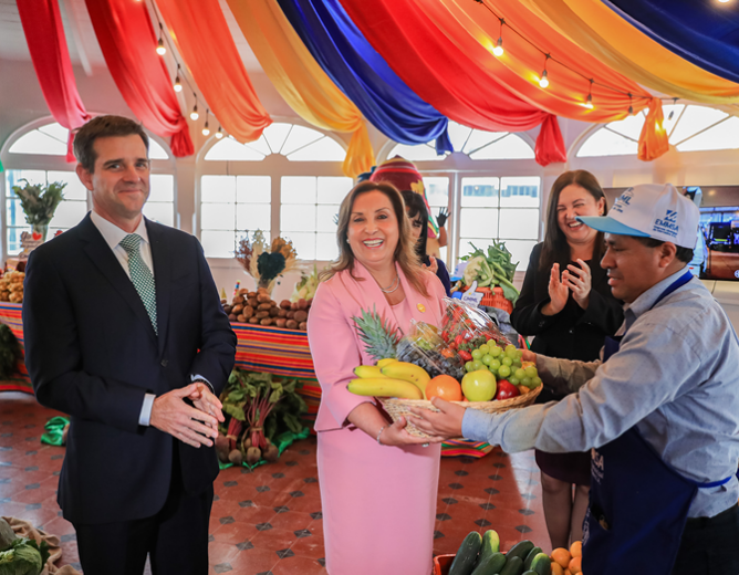 El Gran Mercado Mayorista de Lima brilla en la exposición «APEC ciudadano» con más de 15 mil visitantes