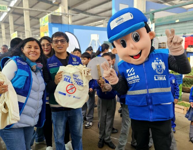 GMML junto a la Municipalidad de Santa Anita realizaron la campaña “Menos plástico, más vida”