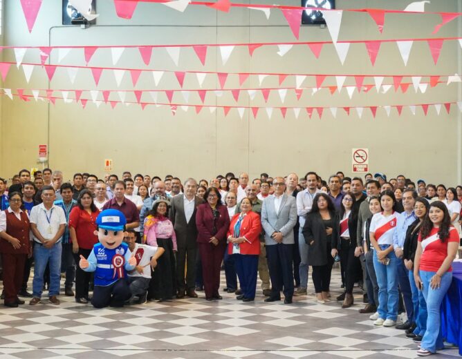 Colaboradores y Directivos de EMMSA celebran el mes de la Patria en jornada de integración y tradición
