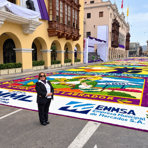 Alfombra floral ante la catedral colonial