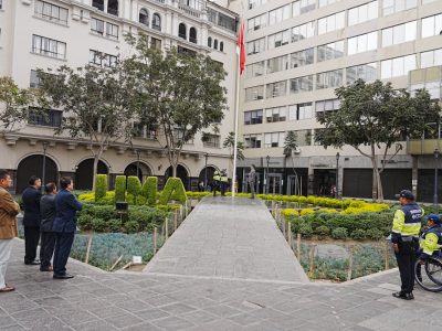 FOTO 4 Izamiento de la bandera FOTO 4 Izamiento de la bandera